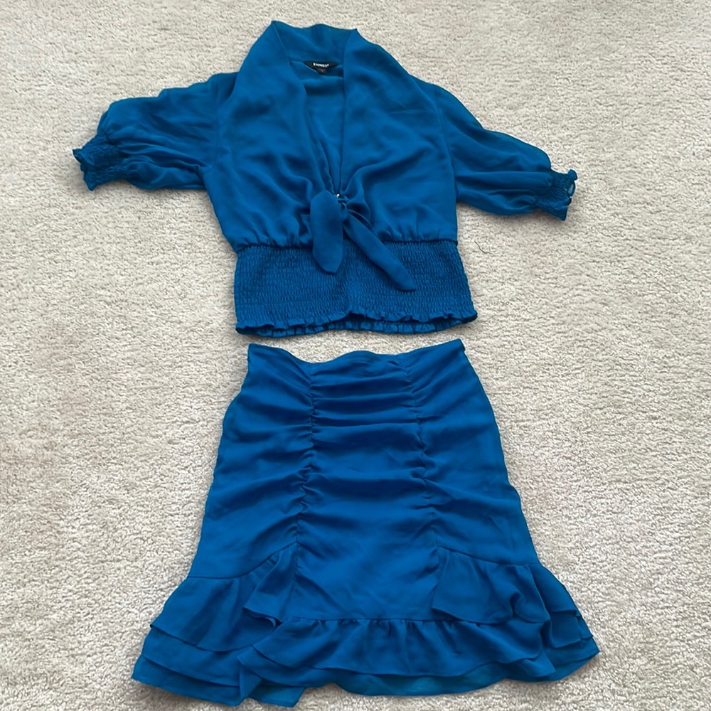 Express blue skirt and top set